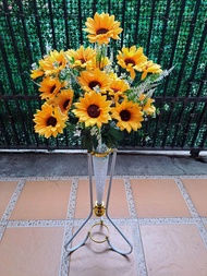 Bunga Matahari kuntum 18 berikut pot standing corong /bunga sudut ruangan