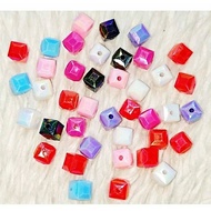 500 GRAMS CUBE BEADS ( 8x8 cm )