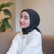 Jilbab Kerudung Paris HARRAMU Polos Hitam Segiempat Voal Premium Hijab Krudung Mewah Lasercut