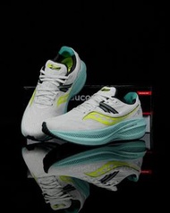 Saucony Triumph 20 全新水貨 36-46碼