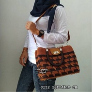 WEBEE GRAFFITI BROWN GOLD KNITTED BAG