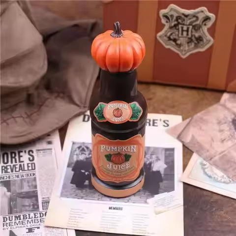 Resin Ornaments Creative Tabletop Ornaments of Pumpkin Juice Bottle Decorations Around The Film