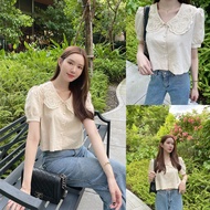 Cream Color SLYQ JOLIE LACE COLLAR BLOUSE Short-Sleeved With Front Buttons Wear Beautiful Work
