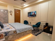 Rumah m² dengan 1 bilik tidur dan 1 bilik mandi peribadi di Behror (Amber Studio 2.0 | Patrika gate