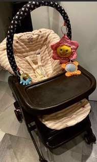 Aprica 連玩具吊飾 joy Combi baby bb High Chair初生嬰兒安撫搖搖椅連公仔椅墊 高椅餐桌 Dreamy baby star stokke Chicco babyjohn