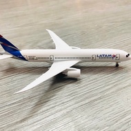 LATAM Airlines Boeing 787 Dreamliner Airplane Model - Beautiful Standard 1/400 Scale High Quality Me