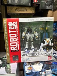 ROBOT魂 ZGMF-X20A STRIKE FREEDOM GUNDAM