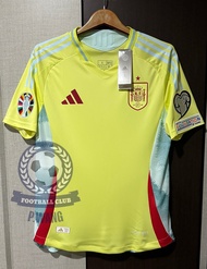 New !!! เสื้อฟุตบอลทีมชาติ สเปน Away เยือน ยูโร 2024 [ PLAYER ] เกรดนักเตะ สีเหลืองอ่อน เสื้อเปล่าพร้อมอาร์มยูโร 2ข้าง ตรงต้นฉบับแน่นอน กล้ารับประกันคุณภาพสินค้า