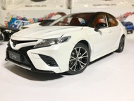 [HCM]Mô hình Toyota Camry Sport 2021 Paudi (xe có sẵn)