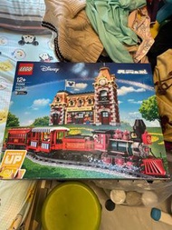 Lego Disney train and station 71044