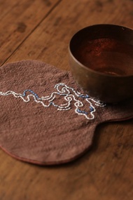 壹染指原創 | 棉麻 全手縫 云紋繡 雙色 葫蘆杯墊 | 一物一圖