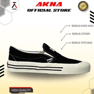 SEPATU AKNA JATKOPA SLIP ON BLACK WHITE Aerostreet 36-45 Comfy Putih - Sepatu Slip On Slop Casual Sn