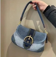 COACH 蔻馳丹寧藍香布蕾腋下包