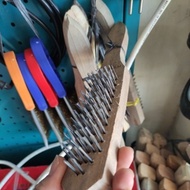 Iron Brush / iron wire brush / rust brush (IRON BRUSH)