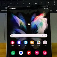 Samsung galaxy Z fold 3 5G 12+512g 銀色港行