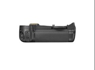 Nikon MB-D10 Multi-Power Battery Pack 尼康原裝電池手柄 D700/D300