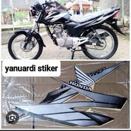 STRIPING STIKER LIST BODI MOTOR STANDAR MEGAPRO TAHUN 2007 STIKER MEGAPRO 2007