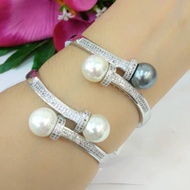 2 pearl bracelet... Beautiful bracelet. xuping bracelet
