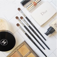 Cọ Tán Bầu Mắt Sephora 15