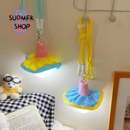 SUDMFK คาวาอิ โคมไฟดอกไม้แขวน สีสันสดใส ลมตีระฆัง โคมไฟตั้งโต๊ะแบบมีไฟ จี้ไฟ โคมไฟแขวนเพดาน ตกแต่งหั