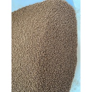 Food 1kg for goby fish, size 0.8 mm fine. protein 40 for fry, crabs and frogs