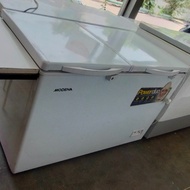 Chest Freezer Box 2 Pintu Modena MD37W, 370 Liter, 183 W, SECOND BDG