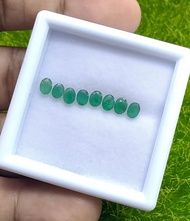 มรกต 1.26cts 3x4mm รูปไข่ พลอยธรรมชาติ 100% Emerald 1.26cts 3x4mm oval shape 100% natural gemstone