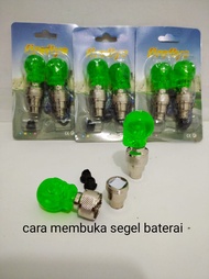 TERBARU - MODEL TENGKORAK - Fireflys 2 Buah Lampu Ban Tutup Pentil LED - Hijau - Nyala Hijau Sangat 