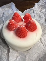 瑕疵 🍓草莓蛋糕香氛蠟燭 草莓牛奶味 生日蛋糕蠟燭
