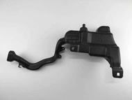 Suitable for Mercedes-Benz W176 W246 W156 W117 B180 B200 GLA200 220 Wiper Watering Can