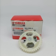 YAMAHA  NVX 155 V1 / V2 OIL PUMP ( B6H-E3300-01 ) ORIGINAL YAMAHA