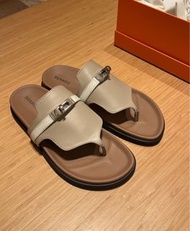Hermes 拖鞋