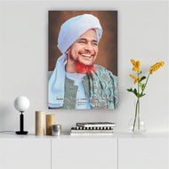 Photo + Frame of Habib Umar Bin Hafidz Ulama & Habaib Poster/ 20x29 Poster