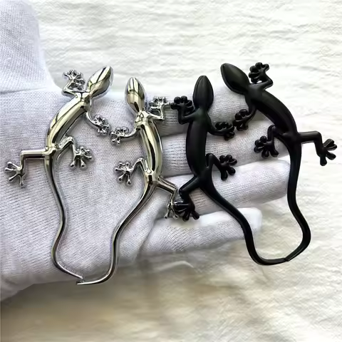 Personality and fun gecko metal car logo suitable for body trunk tail side sticker decorative access