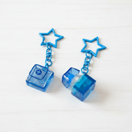 Clicky Linear Keycap Keychain Birthday Present translates to: Clicky Linear Keycap Keychain Birthday