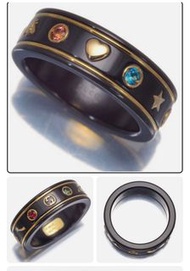 停產款：Gucci 18K 寶石黑色陶瓷戒指