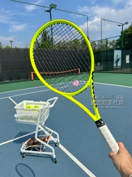 Wilson Clash 100L V2 Neon Pink กรอบเทนนิส ทรงกลม ความแข็งปกติ คาร์บอนไฟเบอร์ ขนาดหัวน้ำหนักเบา สำหรั