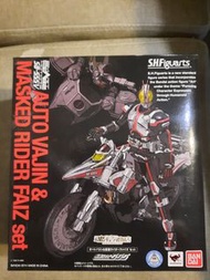 New SHF Kamen Rider Faiz 555 & Auto Vajin
