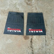 Kepet Lumpur Air Ban Roda Mud Guard Universal TOYOTA Mobil Sedan Stese