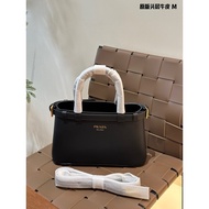 2025Women's Fashion and Elegance HandBeg Buckle Leather Watch Strap HandBeg