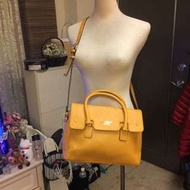 時尚品牌KINAZ亮黃色兩用包