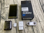 Samsung S7 32Gb gold  99%new