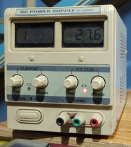 穩壓器30V 3A