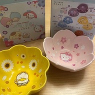 $50兩隻 7-11 711 seven eleven hello Kitty 花形陶瓷碗仔 小碟 櫻花 寵物碗 花雨 花語