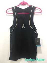 NIKE Jordan Training Ultimate Flight Compression 2.0 Tank 訓練 健身 籃球 內搭 緊身 喬丹 背心 黑色 金邊 白色 飛人 快速排汗