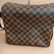 Lv 路易威登 男士郵差包棋盤格豆腐包 皮革 長 28 x 寬 15 x