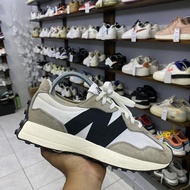 New Balance 327 White/Black second original | SIZE 40