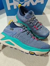 💥現貨💥 厚底緩震防水防滑山系神款 HOKA Kaha 2 Low GTX 低筒戶外徒步登山鞋 | 配色：霧灰藍X湖水綠撞色 | 核心科技：GORE-TEX全鞋面防水透氣 | 大底配置：Vibram黃