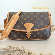 LV M42250 🎀現品實拍 🎀老花經典斜背包/法棍/馬鞍包／石頭包  ~二手品