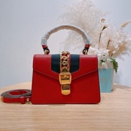 Gucci 古馳皮革金扣手挽肩背兩用袋紅色 Sylvie Mini Leather Top Handle Crossbody Bag